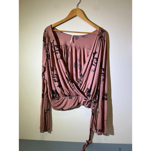 Free People top womens size M pink and black florals - Picture 1 of 9
